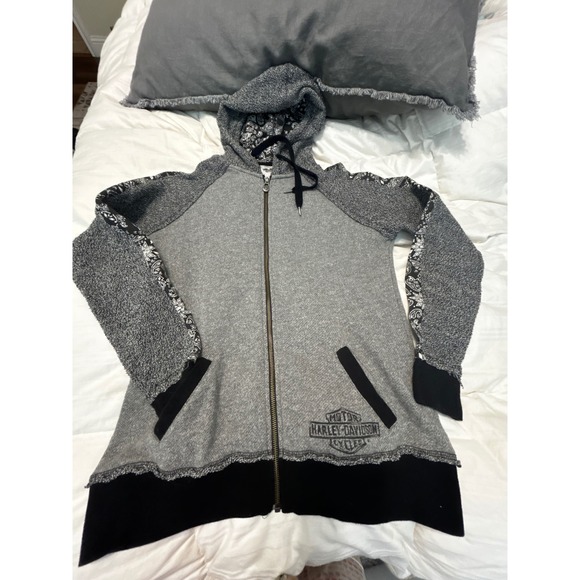 Harley-Davidson Tops - Harley-Davidson Womens Grey Paisley Bandana Zip Up Hoodie Jacket Size L